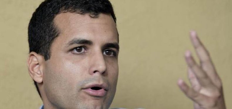 Secretario DACO2.jpg