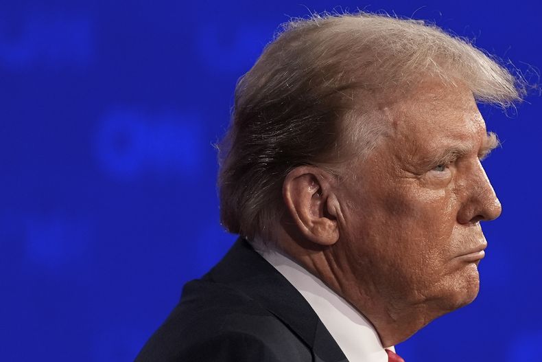 El expresidente y virtual candidato presidencial republicano Donald Trump en el reciente debate con el presidente Joe Biden el 27 de junio del 2024, en Atlanta. (Foto AP /Gerald Herbert)