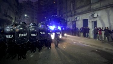 Argentina acusa a Cuba de estar detrás de primeras protestas tras lanzar plan de ajustes