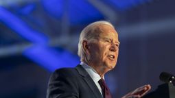 El presidente Joe Biden durante un evento de campaña, el domingo 4 de febrero de 2024, en Las Vegas. (AP Foto/Stephanie Scarbrough)
