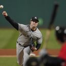 Yanquis fuerzan un quinto juego ante Guardianes