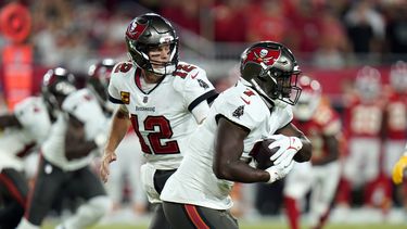 Bucs necesitan respuestas en el ataque por tierra