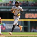 Castro jonronea; Piratas vencen 10-4 a los Rojos
