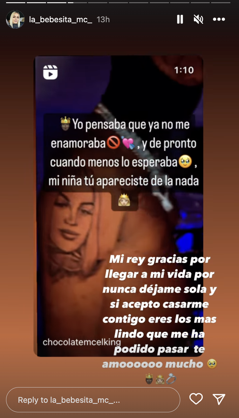 Chocolate MC se tatúa la cara de su novia La Bebesita MC y le propone  matrimonio: Acepto públicamente mi amor