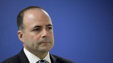 esperan por la fortaleza para informe de escoltas