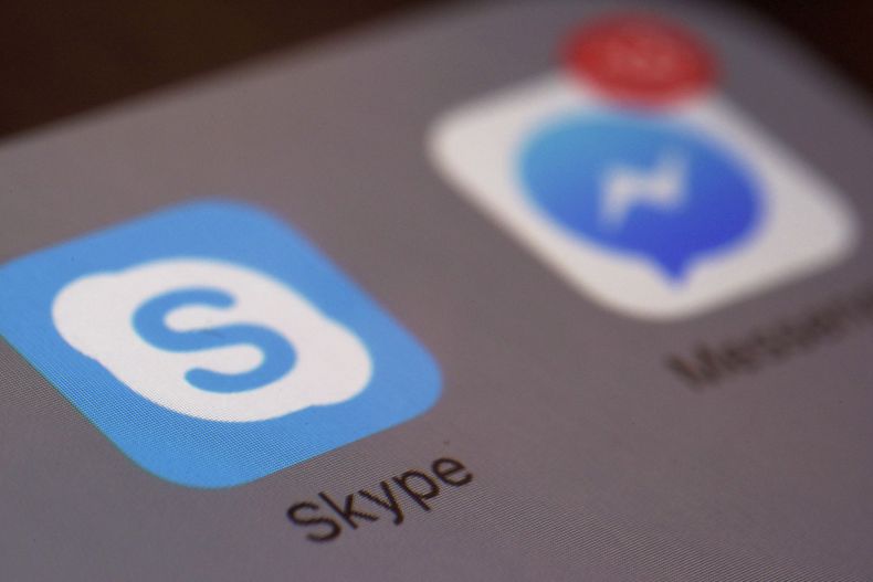 El ícono de Skype en un teléfono celular en la ciudad de Nueva York, el 9 de abril del 2016. (AP foto/Patrick Sison)