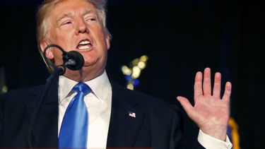 nueva encuesta muestra a donald trump por encima de hillary clinton