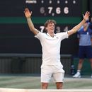 El italiano Jannik Sinner reacciona después de vencer al alemán Alexander Zverev en la Final masculina del Campeonato de Tenis de Wimbledon, el domingo 12 de julio de 2026, en Londres. (AP Foto/Kirsty Wigglesworth)