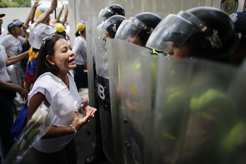 AMS-GEN_VENEZUELA-CRISIS-0.jpg