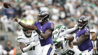 Lamar Jackson brilla y Ravens dominan 24-9 a Jets