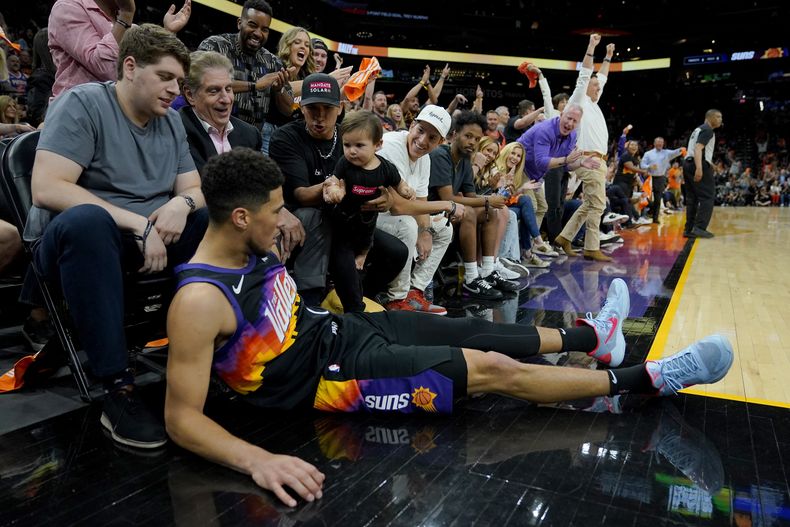 DEP-BAS SUNS-BOOKER