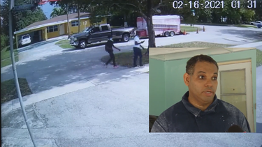 dos afroamericanos intentaron robar en la casa de un cubano de miami y se llevaron una lluvia de balas