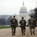 Efectivos de la Guardia Nacional en Washington el 26 de noviembre del 2025. (AP Foto/Rahmat Gul)