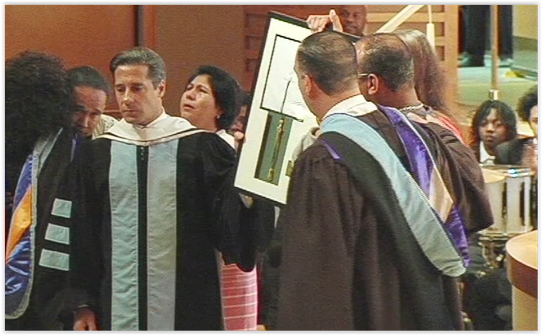 diplomas postumo.PNG