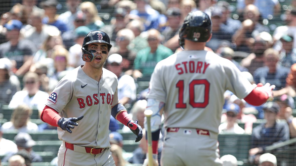 Storey Rojas Medias Rojas vencen 3-1 a Marineros con jonrones de Story y Mayer ...