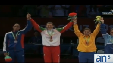 americateve | Cuba parece estar intentando justificar el gesto obsceno de una atleta cubana en los Juegos Centroamericanos de Veracruz.  Ahora asegura que fue una imagen que trajo una confusión.