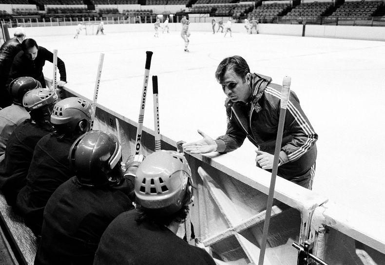 Fallece Legendario Técnico De Hóckey Sobre Hielo