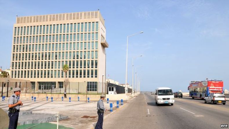 Por otro lado continúa el éxodo de cubanos por el mar sin que ello haya sido afectado por el aumento en el número de visas otorgadas.