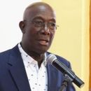 Premier trinitario confirma asistencia a la cumbre entre Venezuela y Guyana