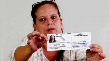 americateve | La doctora cubana Ramona Matos Rodríguez, quien el pasado febrero fue la primera profesional que abandonó el programa gubernamental brasileño Más medicos, viajó a Estados Unidos tras serle concedido el asilo.