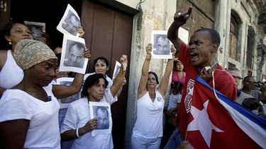 americateve | Cuba suspendió por cuarta vez el juicio contra la Dama de Blanco Sonia Garro mientras continúa una campaña mediática para presentarla como una delincuente agresiva en su barrio.