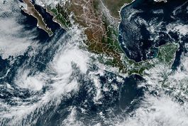 el huracan orlene se dirige a la costa mexicana del pacifico