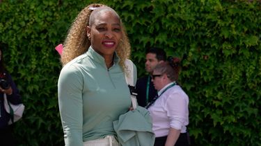 La estadounidense Serena Williams arriba al All England Club para una sesión de entrenamiento antes de su partido de primera ronda ante la australiana Maya Joint en Wimbledon el martes 30 de junio del 2026. (AP Foto/Brian Inganga)