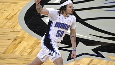 Triple de Anthony da a Magic victoria sobre Grizzlies