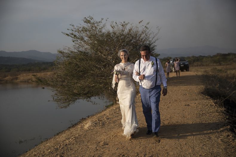 REP-GEN_VENEZUELA-BODA_FASTUOSA-8.jpg