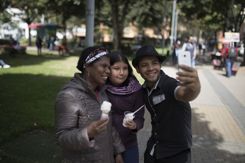 ESP-MUS_COLOMBIA-VENEZUELA-CANTANTE_MIGRANTE-0.jpg