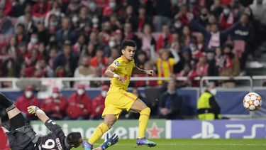 Luis Díaz acerca a Liverpool a las semis de la Champions