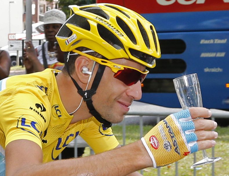 Vincenzo Nibali al comienzo de la &uacute;ltima etapa del Tour de Francia el 27 de julio del 2014. (AP Photo/Jean-Paul Pelissier, Pool)