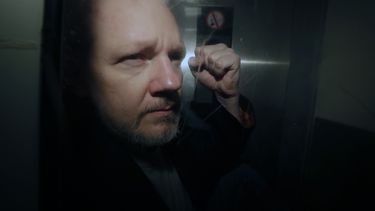EEUU acusa a Assange de publicar información confidencial