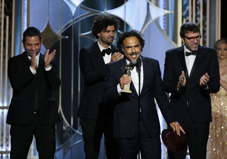 ESP-CIN_GLOBOS_DE_ORO-1.jpg