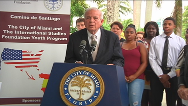 ciudad de miami presento un programa que envia estudiantes a espana