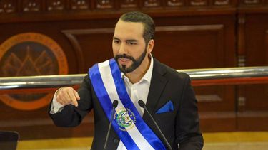 la nueva foto de perfil de twitter de nayib bukele