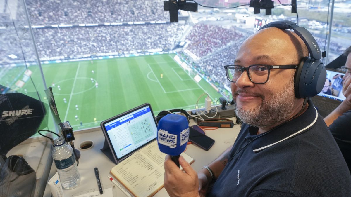 Comentaristas bromean y buscan enseñar reglas básicas de NFL a público ...