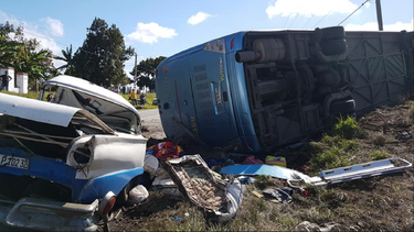 cuatro muertos y decenas de heridos en un accidente en camagüey