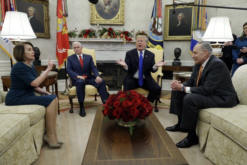 AMN-GEN_TRUMP-MURO-0.jpg