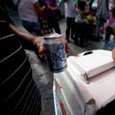 Cierre de plantas de Polar agravará escasez de cerveza