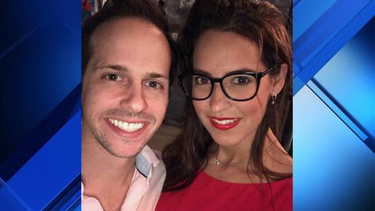 grave joven cubana de miami tras ser impactada por automovil mientras caminaba con sus dos ninas y su esposo por la calle collins