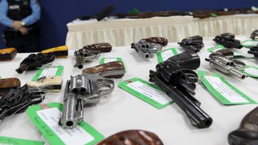 ajustaran los precios de las licencias de armas
