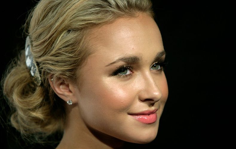 ARCHIVO - Hayden Panettiere llega a la fiesta Teen Vogue Young Hollywood en Los Ángeles el 20 de septiembre de 2007. (Foto AP/Matt Sayles, archivo)