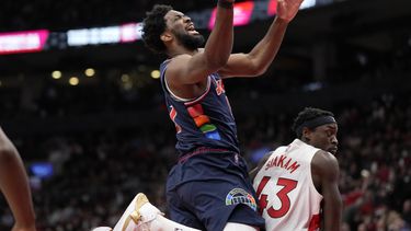 76ers eliminan a los Raptors en 6 encuentros