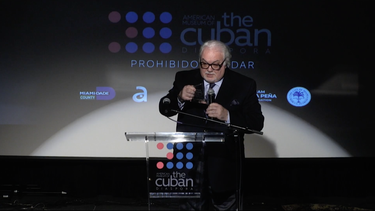 galardonado carlos vasallo con el premio legado del exilio cubano