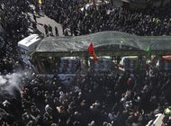 iran realiza funeral masivo por soldados de guerra con irak