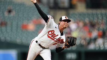 Orioles completan barrida sobre Rangers