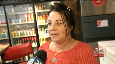 captado en camara quedo un individuo que vandalizo y robo un restaurante cubano en el noroeste de miami
