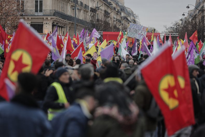 EUR-GEN FRANCIA KURDOS ATAQUE