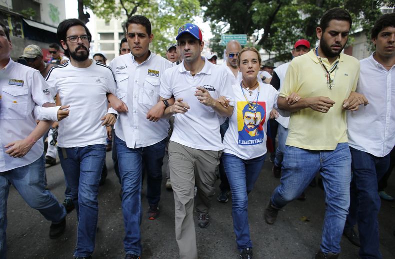 AMS-GEN_AP_EXPLICA-VENEZUELA_CRISIS_POLITICA-5.jpg